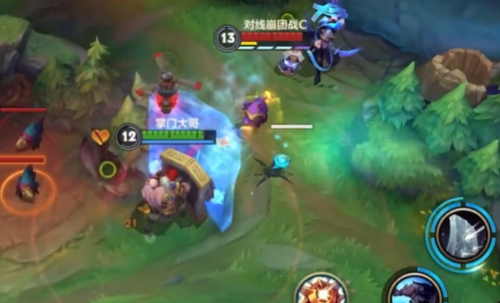 英雄联盟手游布隆走什么路1