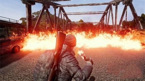 《绝地求生》新版燃烧瓶使用方法1