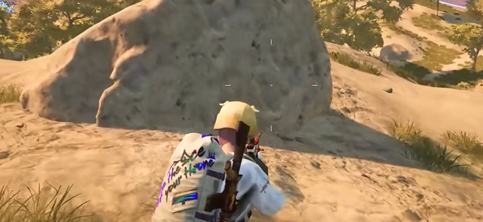 绝地求生大菠萝怎么把枪架起来3